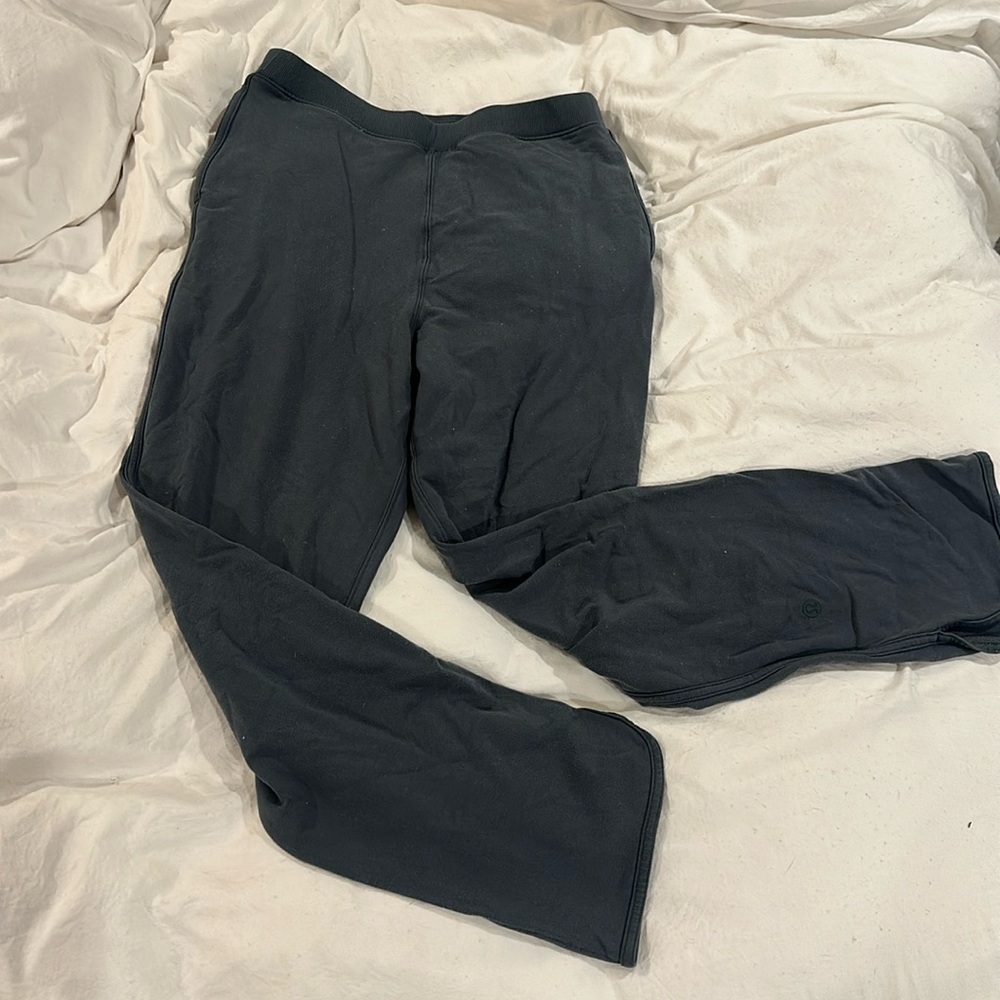 Lululemon pants size 6